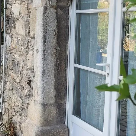 Maison De Sika Ugine