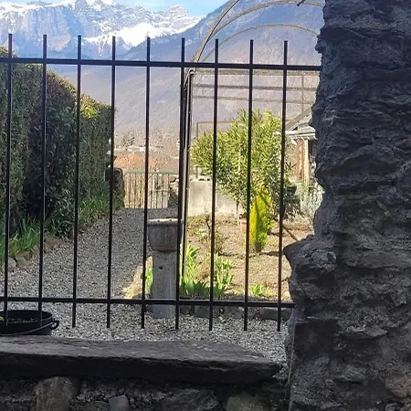 Maison De Sika * Ugine